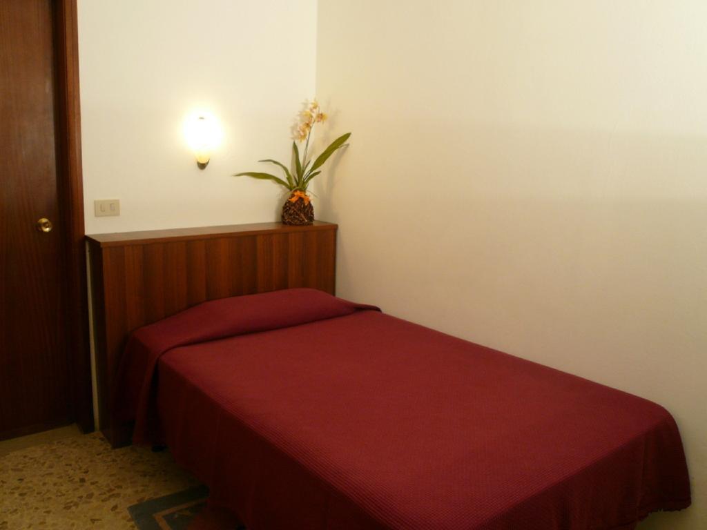 Albergo Ariston Tabiano Terme Phòng bức ảnh